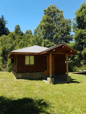 Отель Cabañas Los Maquis  Пукон